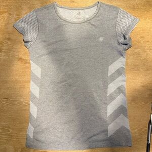 Women's Short Sleeve Seamless Tee - Heather Gray